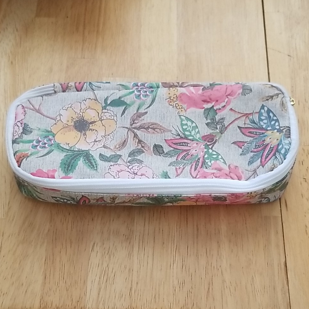 Pencil Pouch or Makeup Organizer